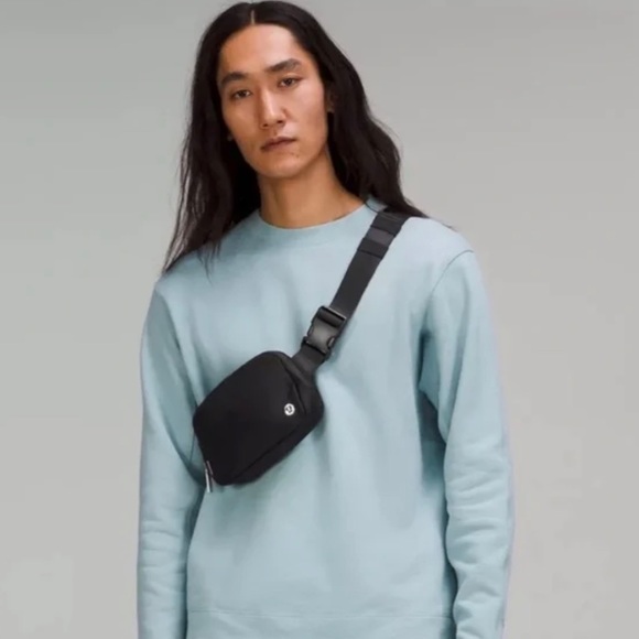 Lululemon Everywhere Belt Bag | 1L | Black | NWT - Picture 5 of 7